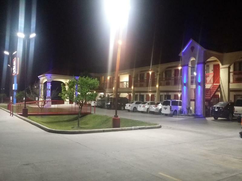 Americas Best Value Inn & Suites Northeast Houston Exterior photo